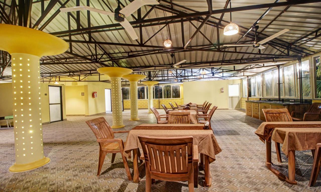 Treebo Majestic Palms, 2 Km From Colva Beach Benaulim Luaran gambar