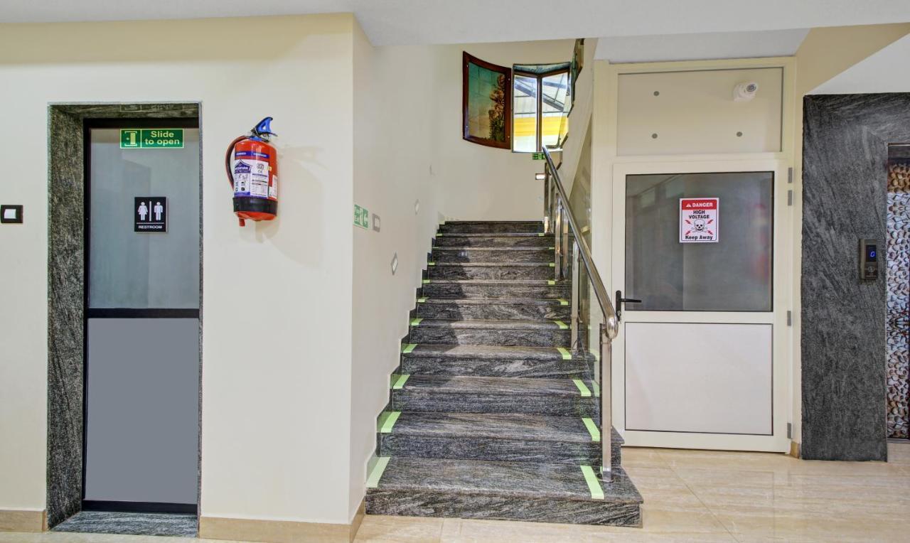 Treebo Majestic Palms, 2 Km From Colva Beach Benaulim Luaran gambar